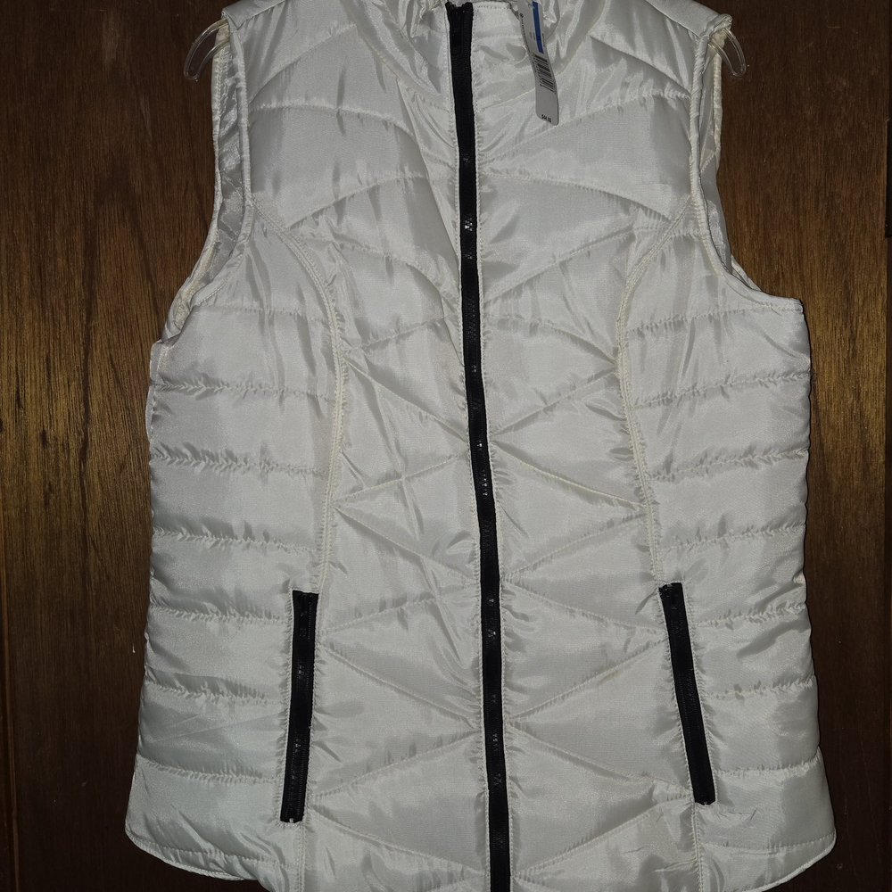 New Directions Ivory Quilted Vest with Black Accents
